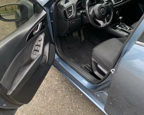 Синий Мазда 3, объемом двигателя 1.5 л и пробегом 222 тыс. км за 10700 $, фото 6 на Automoto.ua