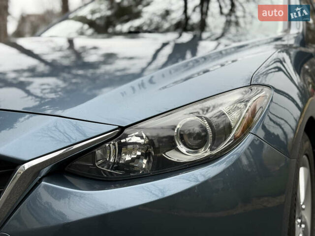 Синий Мазда 3, объемом двигателя 2 л и пробегом 140 тыс. км за 9999 $, фото 4 на Automoto.ua