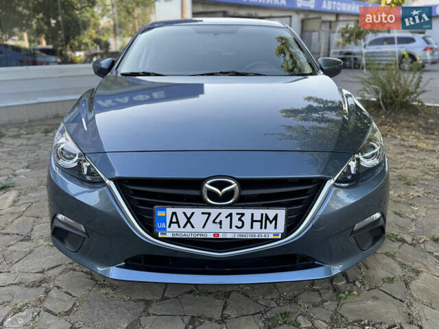 Синий Мазда 3, объемом двигателя 2 л и пробегом 136 тыс. км за 8999 $, фото 1 на Automoto.ua