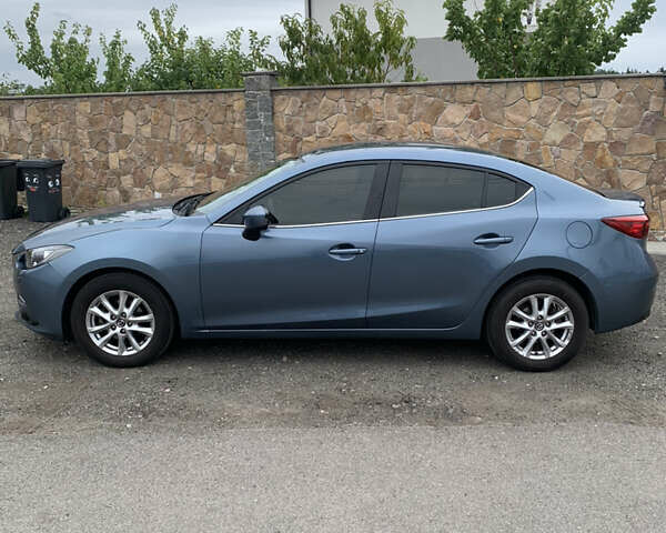 Синий Мазда 3, объемом двигателя 1.5 л и пробегом 222 тыс. км за 10700 $, фото 2 на Automoto.ua