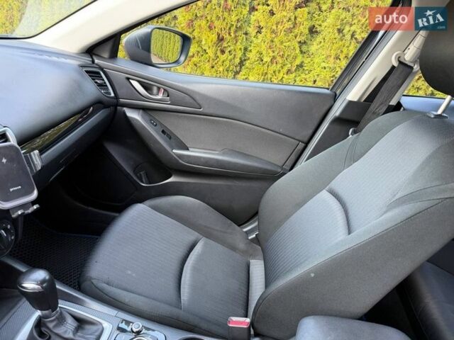 Синий Мазда 3, объемом двигателя 2 л и пробегом 70 тыс. км за 9000 $, фото 15 на Automoto.ua