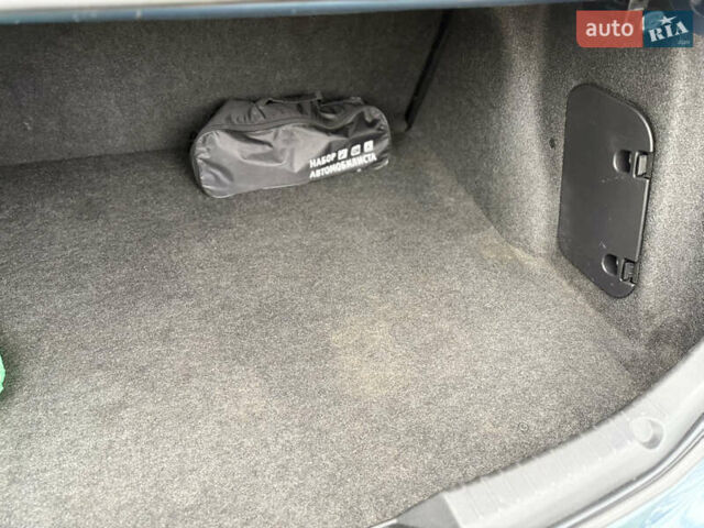 Синій Мазда 3, об'ємом двигуна 2 л та пробігом 140 тис. км за 9800 $, фото 16 на Automoto.ua