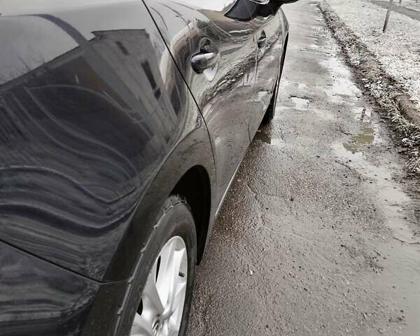 Синий Мазда 3, объемом двигателя 2 л и пробегом 130 тыс. км за 10500 $, фото 4 на Automoto.ua