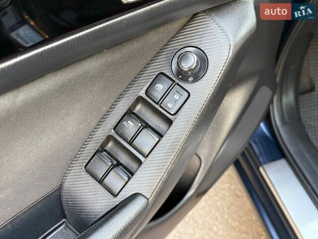 Синий Мазда 3, объемом двигателя 2 л и пробегом 160 тыс. км за 8500 $, фото 33 на Automoto.ua