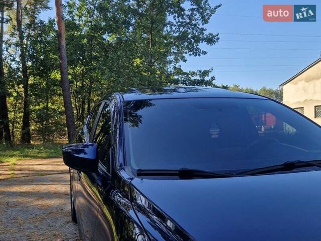 Синий Мазда 3, объемом двигателя 2 л и пробегом 191 тыс. км за 10900 $, фото 5 на Automoto.ua