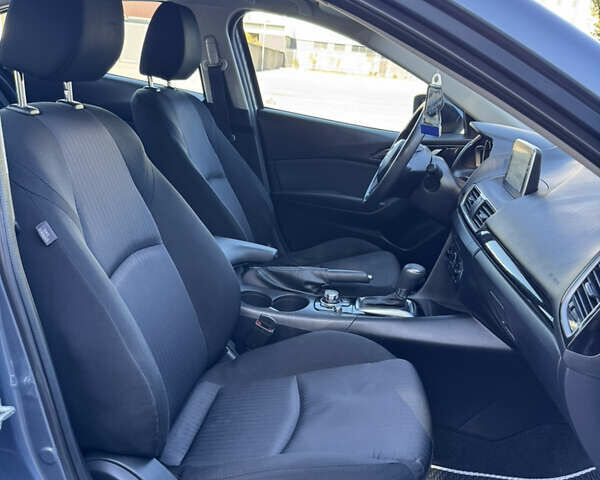 Синий Мазда 3, объемом двигателя 2 л и пробегом 147 тыс. км за 10700 $, фото 11 на Automoto.ua