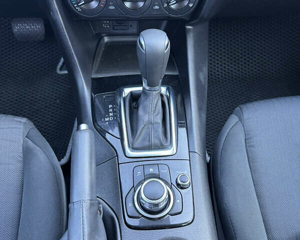 Синий Мазда 3, объемом двигателя 2 л и пробегом 147 тыс. км за 10700 $, фото 9 на Automoto.ua