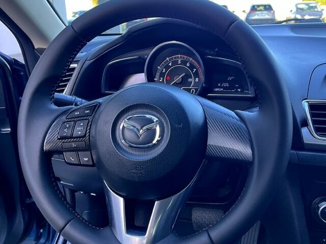 Синий Мазда 3, объемом двигателя 1.5 л и пробегом 141 тыс. км за 13300 $, фото 6 на Automoto.ua