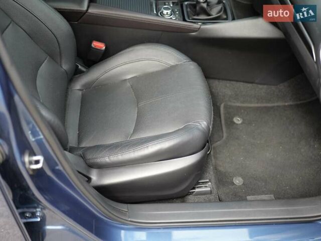 Синій Мазда 3, об'ємом двигуна 2.49 л та пробігом 184 тис. км за 11700 $, фото 16 на Automoto.ua