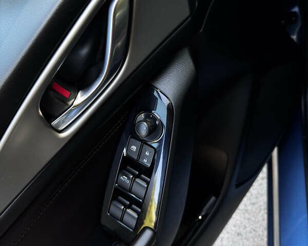 Синий Мазда 3, объемом двигателя 2 л и пробегом 102 тыс. км за 13900 $, фото 7 на Automoto.ua