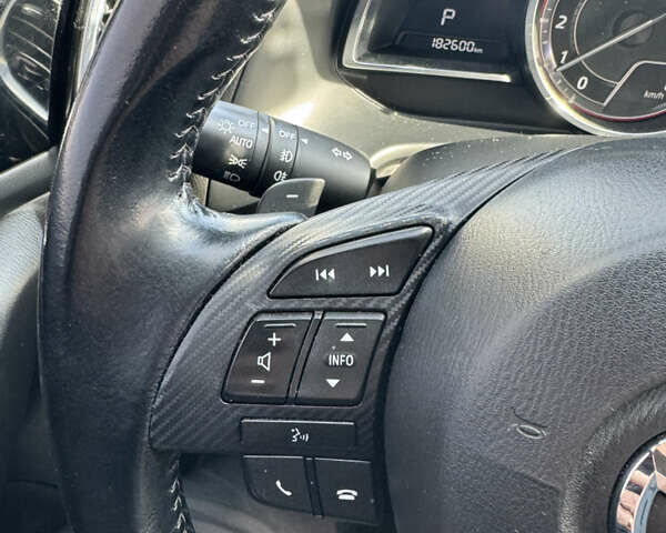 Синий Мазда 3, объемом двигателя 1.5 л и пробегом 187 тыс. км за 12000 $, фото 9 на Automoto.ua