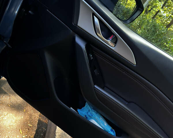 Синий Мазда 3, объемом двигателя 2 л и пробегом 102 тыс. км за 13900 $, фото 18 на Automoto.ua