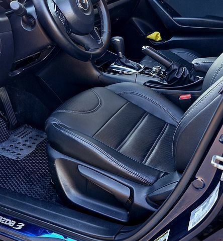 Синий Мазда 3, объемом двигателя 2 л и пробегом 160 тыс. км за 11500 $, фото 3 на Automoto.ua