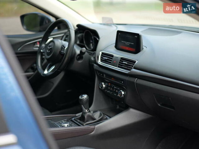 Синій Мазда 3, об'ємом двигуна 2.49 л та пробігом 184 тис. км за 11700 $, фото 18 на Automoto.ua