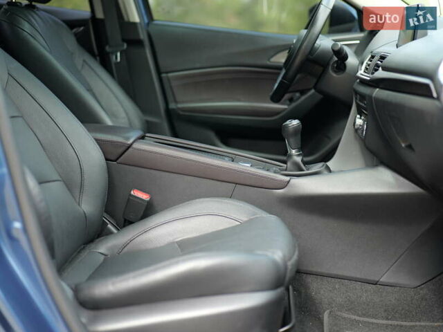Синій Мазда 3, об'ємом двигуна 2.49 л та пробігом 184 тис. км за 11700 $, фото 15 на Automoto.ua