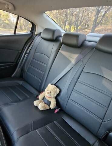 Синий Мазда 3, объемом двигателя 2 л и пробегом 165 тыс. км за 12500 $, фото 11 на Automoto.ua