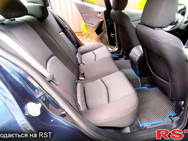 Синий Мазда 3, объемом двигателя 2 л и пробегом 147 тыс. км за 9500 $, фото 11 на Automoto.ua
