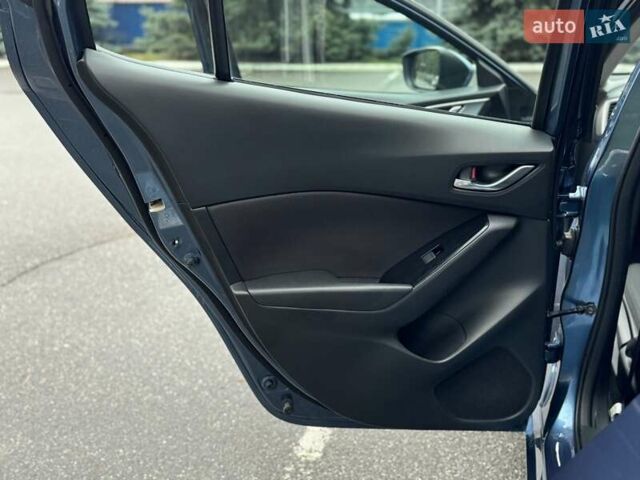 Синий Мазда 3, объемом двигателя 1.5 л и пробегом 60 тыс. км за 15200 $, фото 44 на Automoto.ua