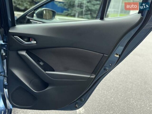 Синий Мазда 3, объемом двигателя 1.5 л и пробегом 60 тыс. км за 15200 $, фото 49 на Automoto.ua