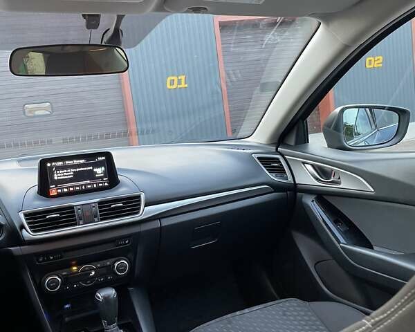 Синий Мазда 3, объемом двигателя 1.5 л и пробегом 69 тыс. км за 16300 $, фото 10 на Automoto.ua