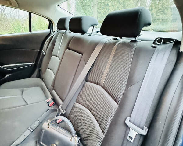 Синий Мазда 3, объемом двигателя 2 л и пробегом 103 тыс. км за 12650 $, фото 14 на Automoto.ua