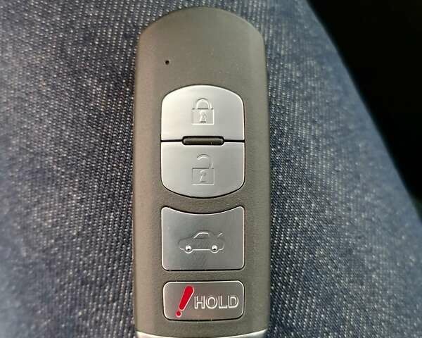 Синий Мазда 3, объемом двигателя 2 л и пробегом 154 тыс. км за 12300 $, фото 12 на Automoto.ua