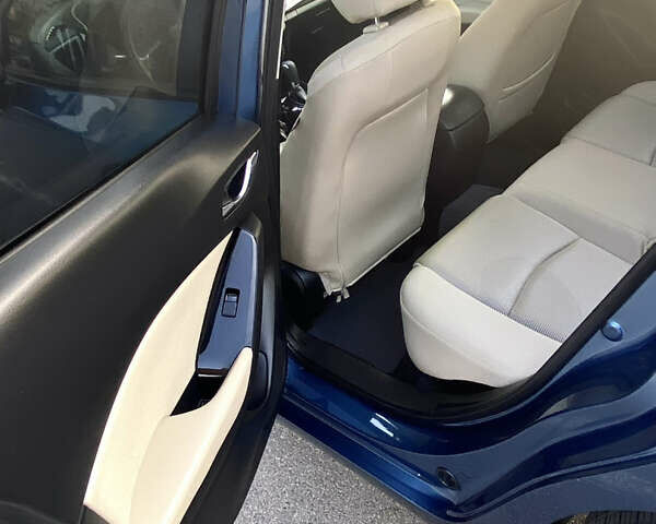 Синий Мазда 3, объемом двигателя 2 л и пробегом 144 тыс. км за 11900 $, фото 15 на Automoto.ua