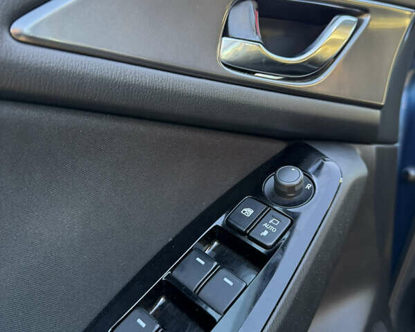 Синий Мазда 3, объемом двигателя 1.5 л и пробегом 77 тыс. км за 14700 $, фото 10 на Automoto.ua