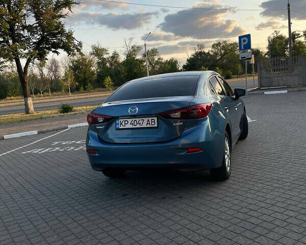 Синий Мазда 3, объемом двигателя 2 л и пробегом 65 тыс. км за 12500 $, фото 2 на Automoto.ua
