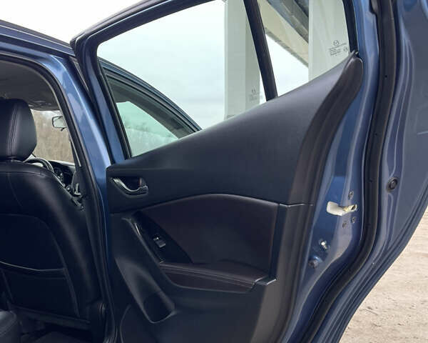 Синій Мазда 3, об'ємом двигуна 2.49 л та пробігом 51 тис. км за 14200 $, фото 42 на Automoto.ua