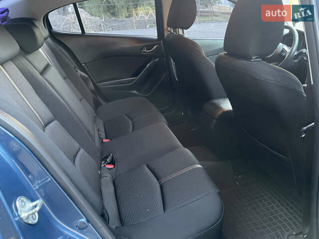 Синий Мазда 3, объемом двигателя 1.5 л и пробегом 54 тыс. км за 14100 $, фото 17 на Automoto.ua