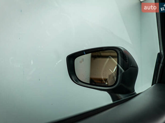 Синий Мазда 3, объемом двигателя 2.5 л и пробегом 38 тыс. км за 14597 $, фото 7 на Automoto.ua