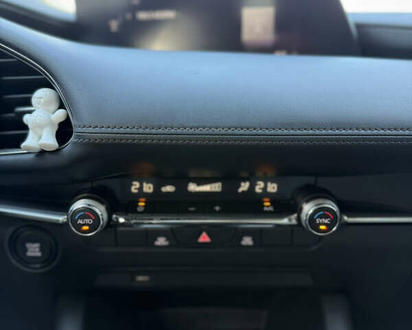 Синий Мазда 3, объемом двигателя 2.5 л и пробегом 56 тыс. км за 15200 $, фото 41 на Automoto.ua
