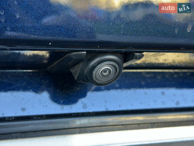 Мазда 3 2019 в Львове на Automoto.ua Синий Мазда 3, объемом двигателя 2.49 л и пробегом 81 тыс. км за 17500 $, фото 14 на Automoto.ua