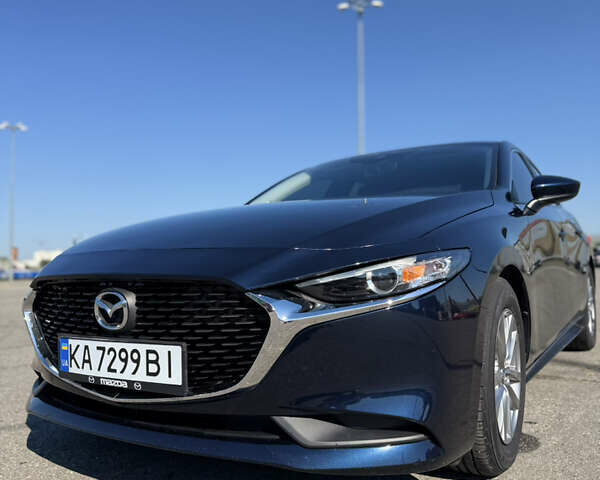 Синий Мазда 3, объемом двигателя 2.49 л и пробегом 44 тыс. км за 15500 $, фото 1 на Automoto.ua