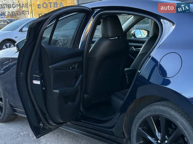 Мазда 3 2019 в Львове на Automoto.ua Синий Мазда 3, объемом двигателя 2.49 л и пробегом 81 тыс. км за 17500 $, фото 44 на Automoto.ua