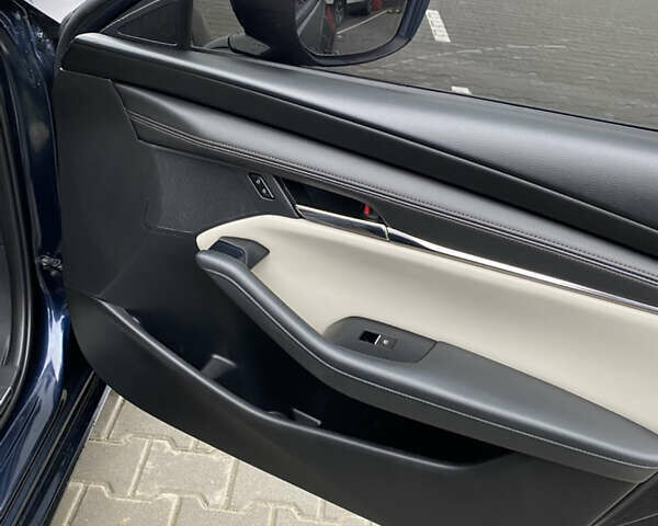 Синий Мазда 3, объемом двигателя 2.49 л и пробегом 60 тыс. км за 14700 $, фото 9 на Automoto.ua