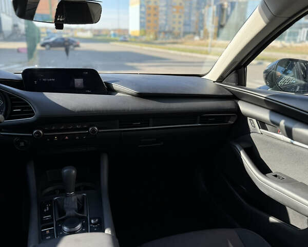 Синий Мазда 3, объемом двигателя 2 л и пробегом 85 тыс. км за 13900 $, фото 10 на Automoto.ua