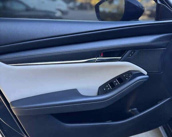 Синий Мазда 3, объемом двигателя 2.5 л и пробегом 60 тыс. км за 15900 $, фото 21 на Automoto.ua