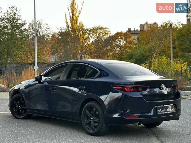 Синий Мазда 3, объемом двигателя 2.49 л и пробегом 129 тыс. км за 13999 $, фото 2 на Automoto.ua
