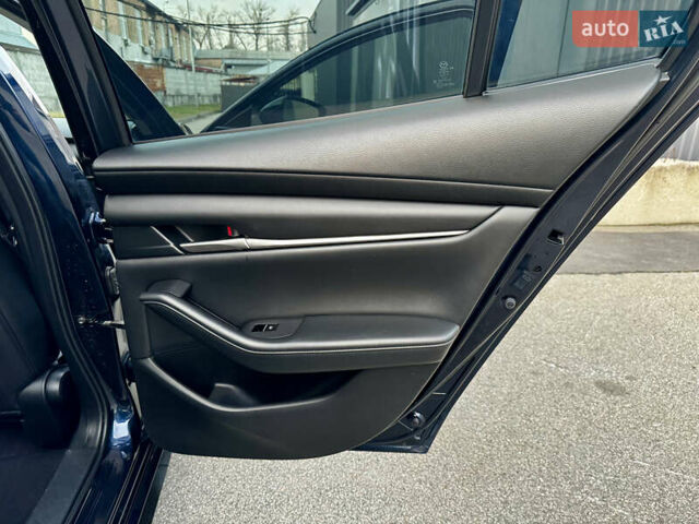 Синій Мазда 3, об'ємом двигуна 2.49 л та пробігом 47 тис. км за 16900 $, фото 29 на Automoto.ua