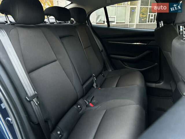 Синий Мазда 3, объемом двигателя 2.49 л и пробегом 129 тыс. км за 13999 $, фото 16 на Automoto.ua