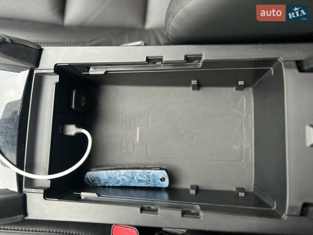 Синий Мазда 3, объемом двигателя 2.49 л и пробегом 50 тыс. км за 18000 $, фото 22 на Automoto.ua