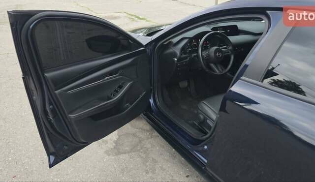 Синий Мазда 3, объемом двигателя 2.49 л и пробегом 93 тыс. км за 16500 $, фото 10 на Automoto.ua