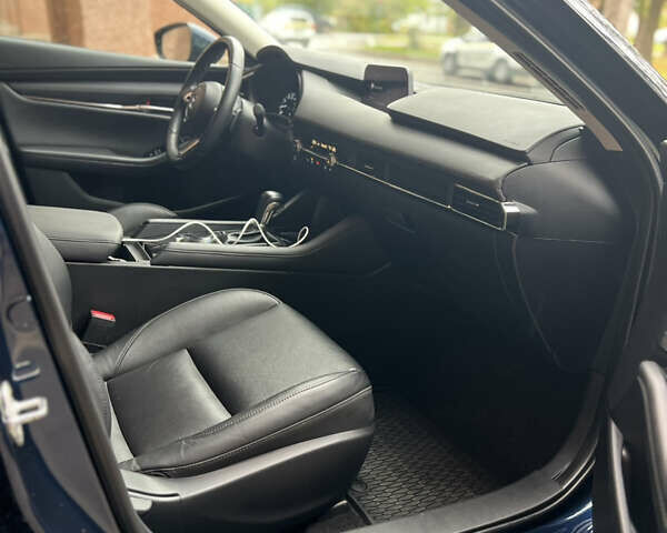 Синий Мазда 3, объемом двигателя 2.49 л и пробегом 50 тыс. км за 18000 $, фото 21 на Automoto.ua