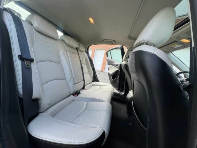 Мазда 3 2017 у Ужгороді на Automoto.ua Синій Мазда 3, об'ємом двигуна 2.5 л та пробігом 54 тис. км за 4500 $, фото 10 на Automoto.ua