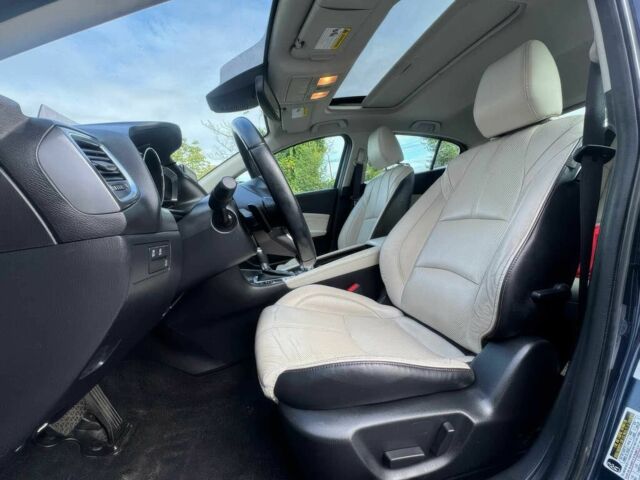 Мазда 3 2017 у Ужгороді на Automoto.ua Синій Мазда 3, об'ємом двигуна 2.5 л та пробігом 54 тис. км за 4500 $, фото 6 на Automoto.ua