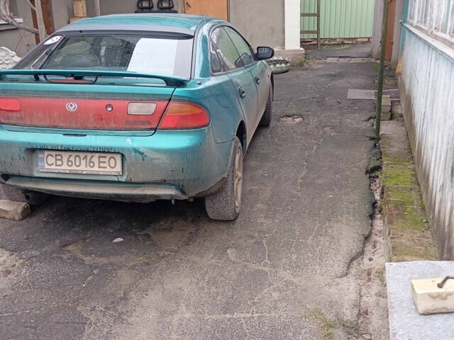 Зеленый Мазда 3, объемом двигателя 1.5 л и пробегом 250 тыс. км за 2000 $, фото 3 на Automoto.ua