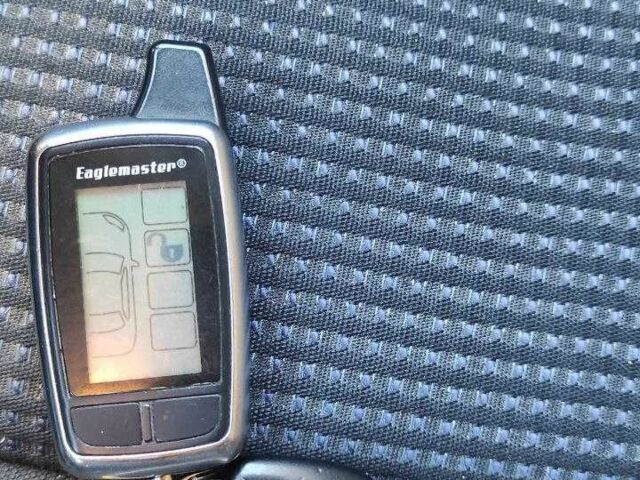 Зеленый Мазда 3, объемом двигателя 1.6 л и пробегом 270 тыс. км за 3500 $, фото 7 на Automoto.ua