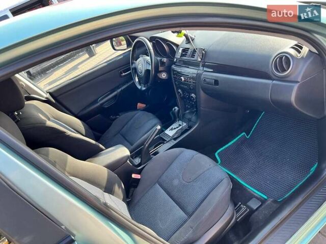 Зеленый Мазда 3, объемом двигателя 1.6 л и пробегом 270 тыс. км за 3500 $, фото 5 на Automoto.ua